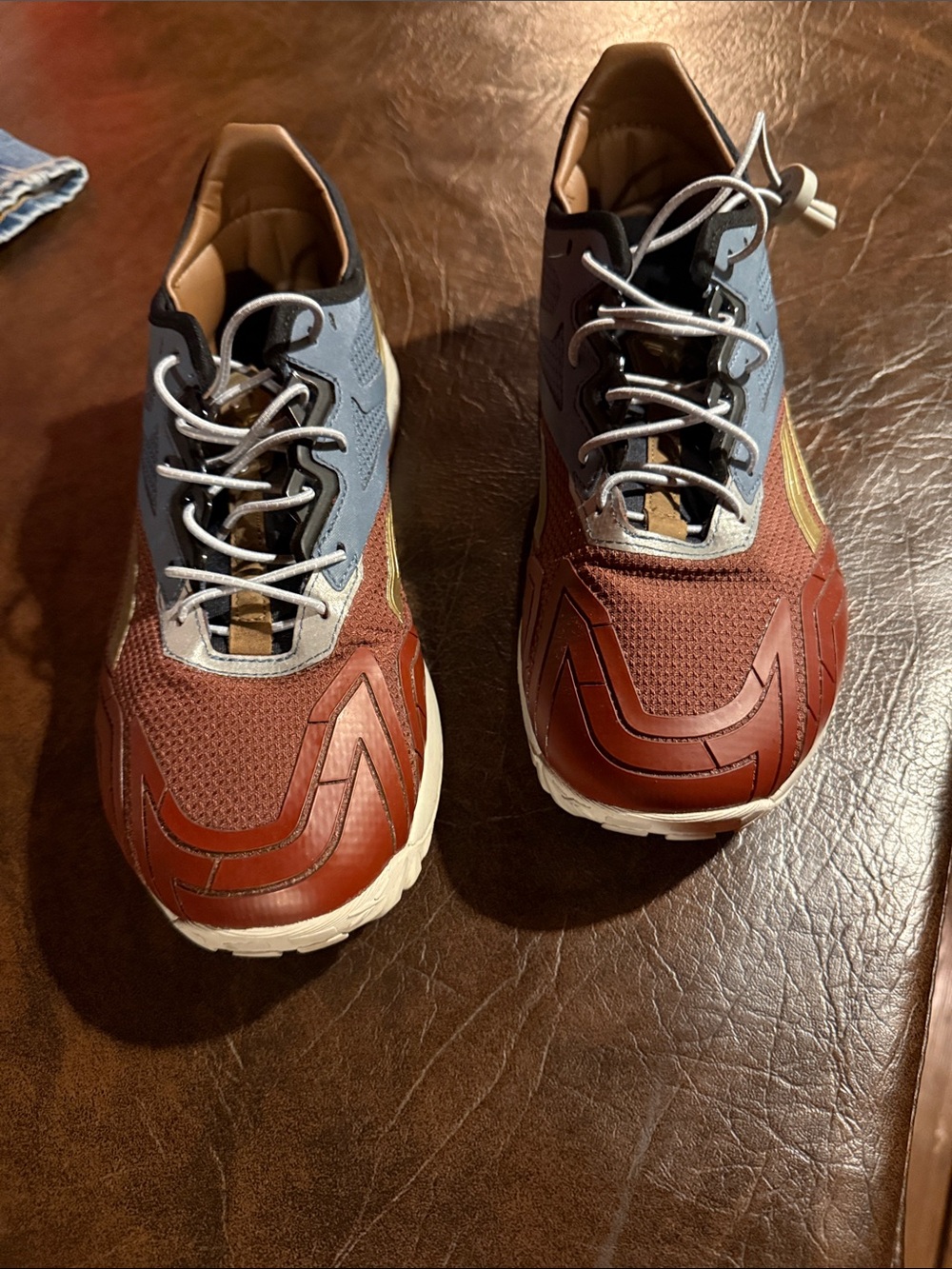 Reebok Wonder Woman size 9
